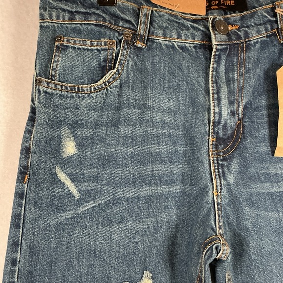 Ring of Fire Boys Relaxed Med Wash Distressed Blaze Jeans Size 20 NWT - Picture 5 of 15
